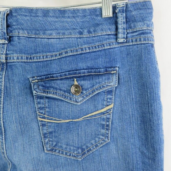 Code Bleu Capris Jeans Size 12 Blue Denim Wash Distressed Faded - Picture 3 of 10